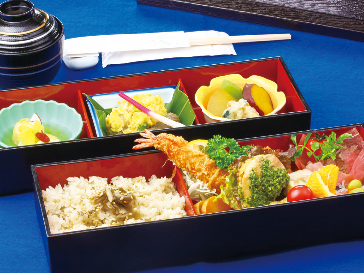 昼食